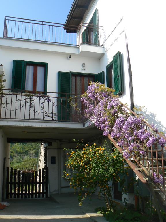 Bed and Breakfast La Corte Del Borgo à Valverde  Chambre photo